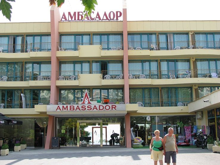 Hotel Ambassador - Free Parking Golden Sands Bagian luar foto