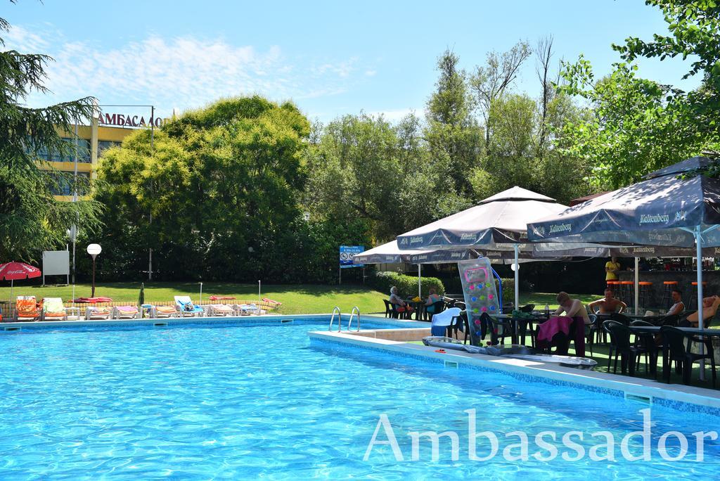 Hotel Ambassador - Free Parking Golden Sands Bagian luar foto