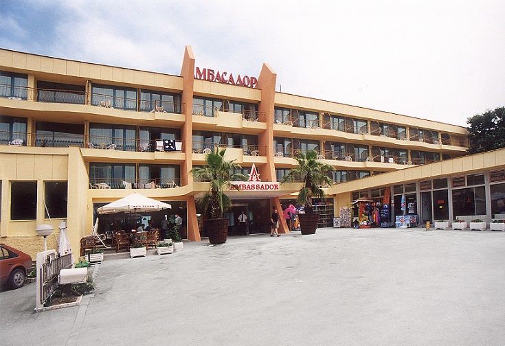 Hotel Ambassador - Free Parking Golden Sands Bagian luar foto